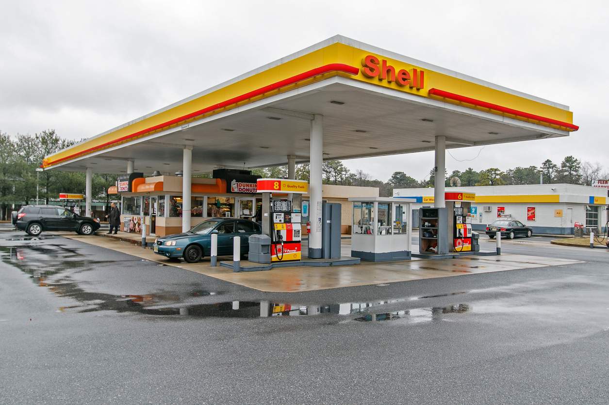 Shell servo served up cheap petrol Convenience & Impulse Retailing